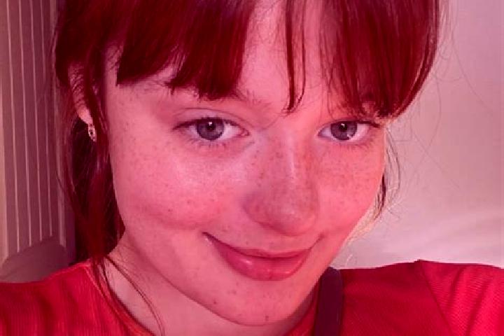 Sadie, 26, a red brown-eyed european companion based in Bezau. Offering OWO, Tantra, Dinner Date, 69. Available for incall and outcall, day and evening dates.