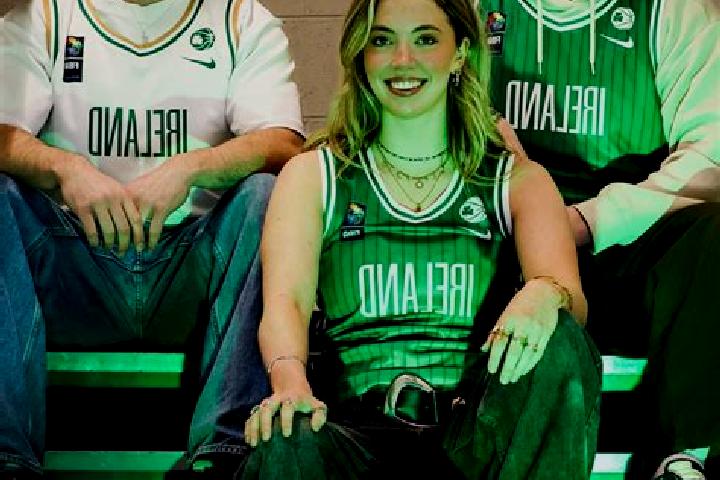 Sadie, 26 — Escort in Cloghan, Ireland