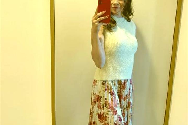 Sadie, 26 — Escort in Mells, United Kingdom
