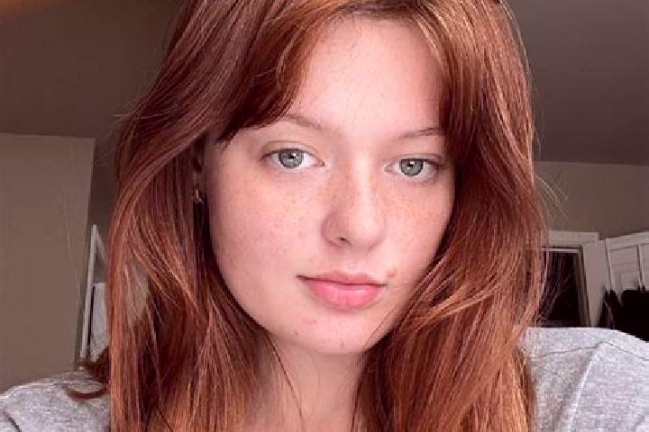 Sadie, 27, a auburn grey-eyed european companion based in Gawu Babangida. Offering Deep French Kissing, A-Level, Domination, BDSM. Available for incall and o...