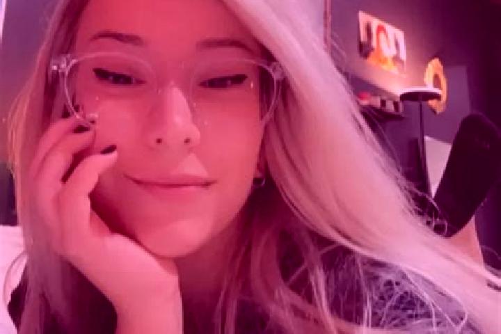 Sadie, 27, a brunette hazel-eyed slavic companion based in St-Legier-La Chiesaz. Offering Duos, GFE, Domination, BDSM. Available for incall and outcall, over...