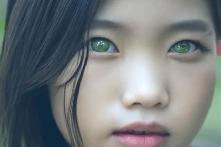 Sadie, 27, a dark blonde green-eyed asian companion based in Kodivalasa. Offering Overnight, BDSM, OWO, Striptease. Available for incall and outcall, overnig...