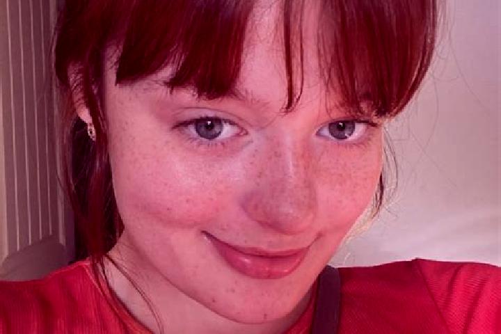 Sadie, 27, a red brown-eyed indian companion based in Woongarrah. Offering CIM, OWO, Duos. Available for incall and outcall, overnight bookings available.