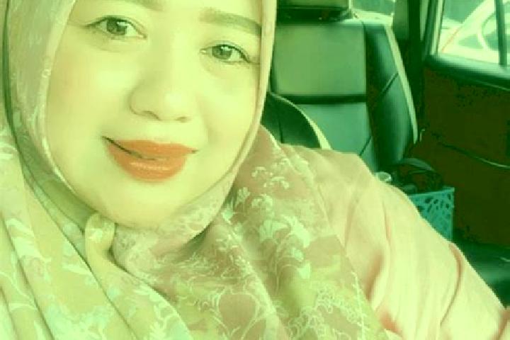 Sadie, 27 — Escort in Polewali, Indonesia