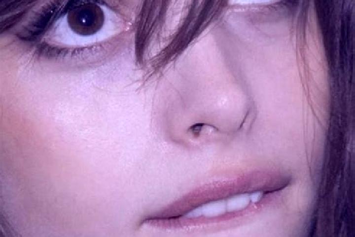 Sadie, 28, a chestnut dark-eyed european companion based in Korora. Offering CIM, Roleplay, OWO. Available for incall and outcall, day and evening dates.