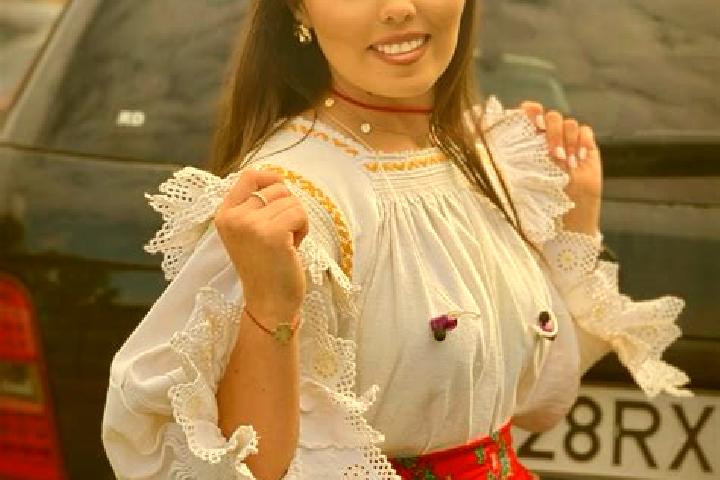 Sadie, 28 — Escort in Batarci, Romania