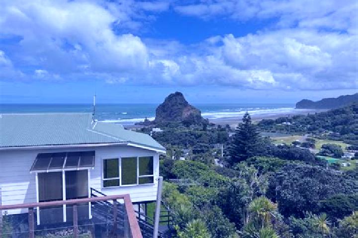 Sadie, 28 — Escort in Piha, New Zealand