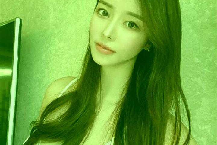 Sadie, 28 — Escort in Suchen, China