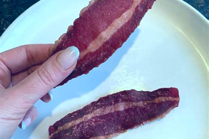 Sadie, 29 — Escort in Bacon, Ivory Coast