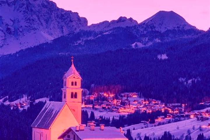 Sadie, 29 — Escort in Colle Santa Lucia, Italy
