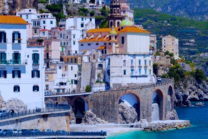Sadie, 29 — Escort in Collobiano, Italy