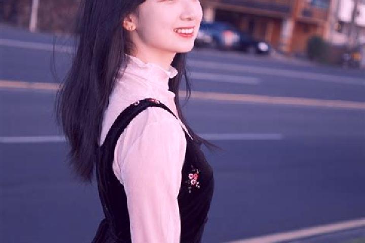 Sadie, 29 — Escort in Riyue, China