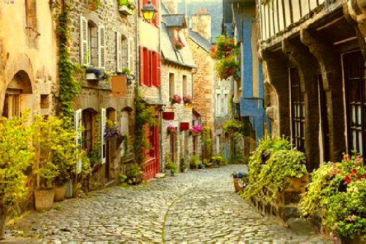 Sadie, 29 — Escort in Tuffe, France