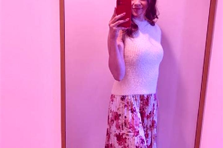 Sadie, 29 — Escort in Tulghies, Romania