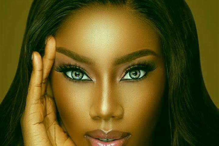 Sadie, 30, a chestnut blue-eyed ebony companion based in Brzoza Krolewska. Offering Party Girl, Overnight, Dinner Date. Available for incall and outcall, ove...