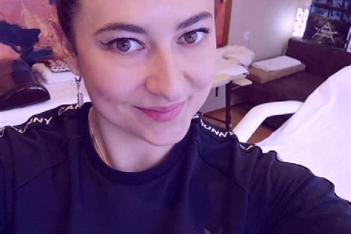 Sadie, 31, a black green-eyed mediterranean companion based in Merovice nad Hanou. Offering BDSM, Couples, Fetish, Party Girl, Duos. Available for incall and...