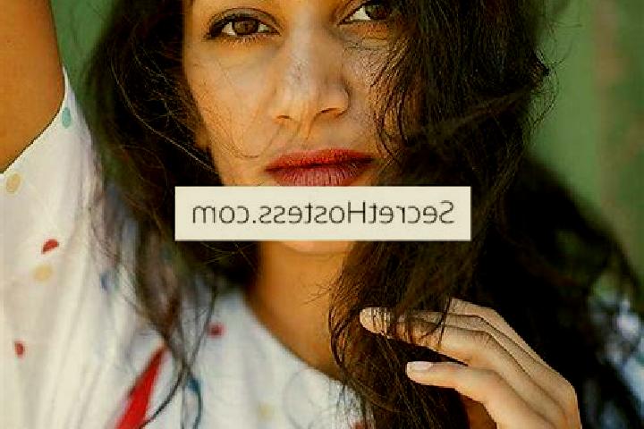 Sadie, 31, a black grey-eyed indian companion based in Wembley Downs. Offering Domination, Girlfriend Experience, CIM, Couples. Available for incall and outc...
