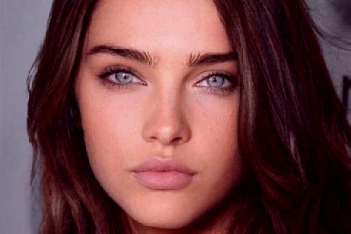 Sadie, 31, a brunette blue-eyed mixed companion based in Wachtendonk. Offering BDSM, Duos, Dinner Date. Available for incall and outcall, day and evening dates.