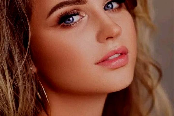 Sadie, 31, a dark blonde blue-eyed caucasian companion based in Mogliano Veneto. Offering Party Girl, OWO. Available for incall and outcall, day and evening ...