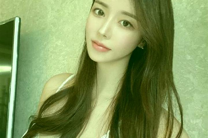 Sadie, 31 — Escort in Hengtanggang, China