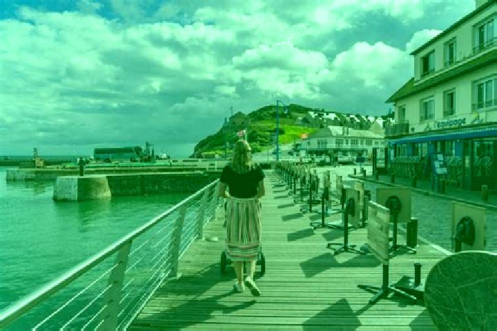 Sadie, 31 — Escort in Tour-en-Bessin, France