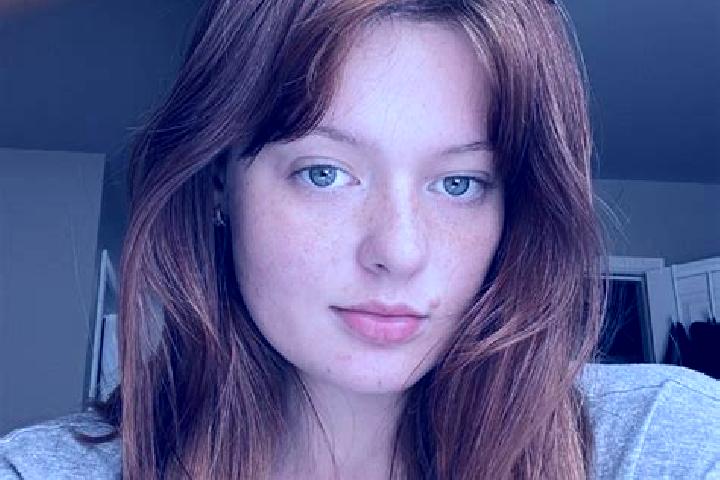 Sadie, 32, a auburn amber-eyed caribbean companion based in Cmolas. Offering Party Girl, Prostate Massage, Girlfriend Experience. Available for incall and ou...