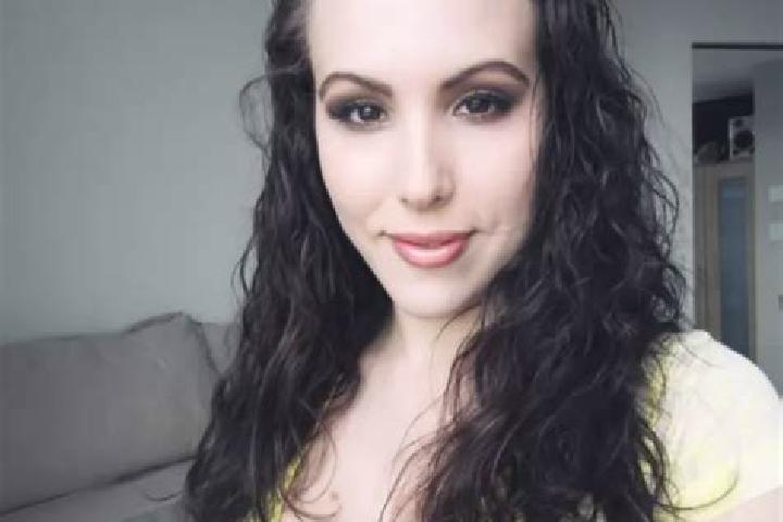 Sadie, 32, a black blue-eyed slavic companion based in Belforte del Chienti. Offering CIM, Massage, Couples, Striptease, BDSM. Available for incall and outca...