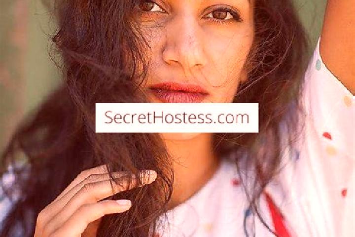 Sadie, 32, a black dark-eyed indian companion based in India Hook. Offering OWO, A-Level, Deep French Kissing. Available for incall and outcall, day and even...