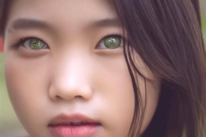 Sadie, 32, a brunette green-eyed asian companion based in Pavussu. Offering Tantra, GFE, Striptease, Girlfriend Experience. Available for incall and outcall,...