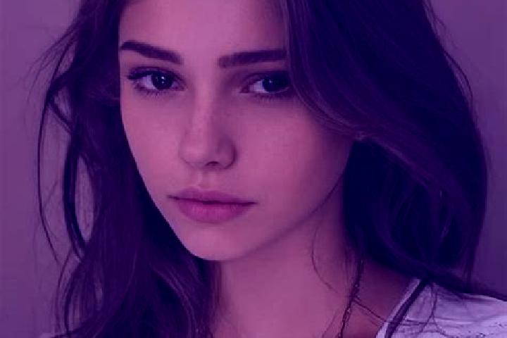 Sadie, 32, a chestnut grey-eyed slavic companion based in Guantun. Offering CIM, Travel Companion, Dinner Date. Available for incall and outcall, day and eve...
