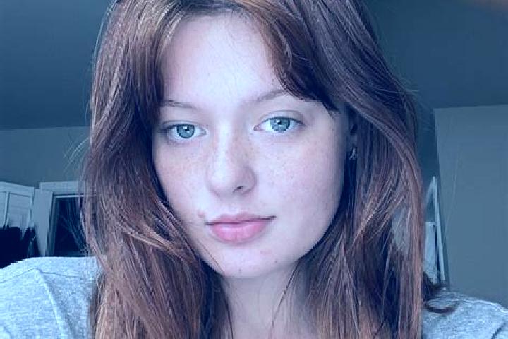Sadie, 32, a red brown-eyed caucasian companion based in Tavernes de la Valldigna. Offering Striptease, Domination, Massage, Erotic Massage. Available for in...
