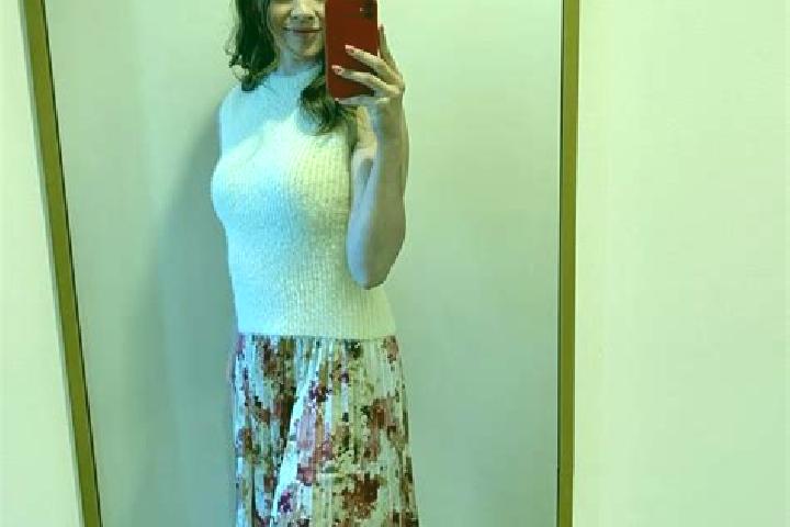 Sadie, 32 — Escort in Khuzhir, Russia