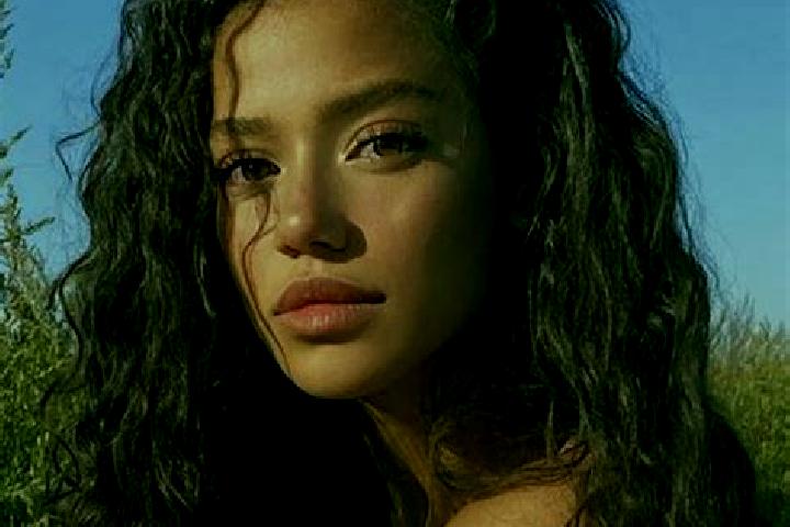 Sadie, 33, a black blue-eyed latina companion based in Furcenii Noi. Offering BDSM, Overnight, A-Level, Travel Companion, Massage. Available for incall and o...