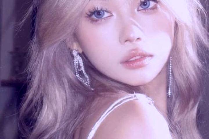 Sadie, 33, a blonde grey-eyed asian companion based in Leczna. Offering Erotic Massage, 69, Striptease, Duos. Available for incall and outcall, day and eveni...