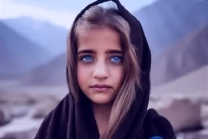 Sadie, 34, a blonde brown-eyed middle eastern companion based in Skhidni Kvartaly. Offering Roleplay, Duos, OWO, GFE. Available for incall and outcall, day a...
