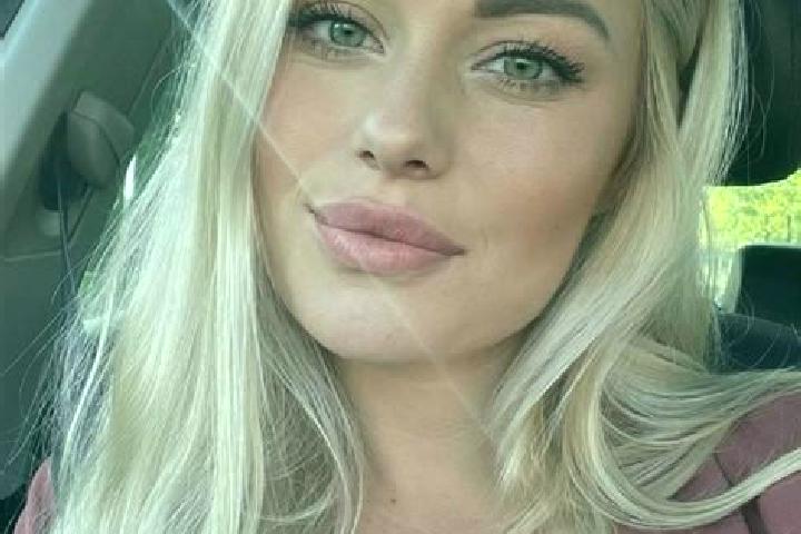 Sadie, 34, a blonde hazel-eyed mixed companion based in Izola. Offering Dinner Date, OWO, A-Level. Available for incall and outcall, day and evening dates.