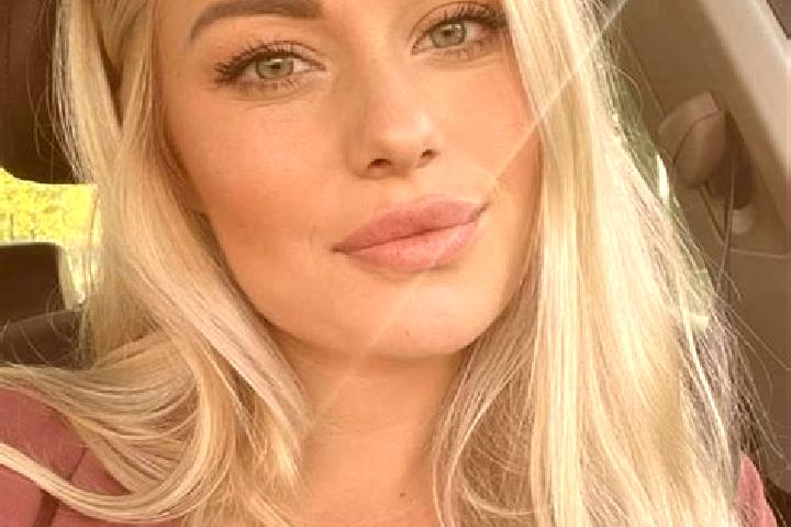 Sadie, 34, a blonde hazel-eyed mixed companion based in Satmarel. Offering GFE, Prostate Massage, Erotic Massage, A-Level. Available for incall and outcall, ...
