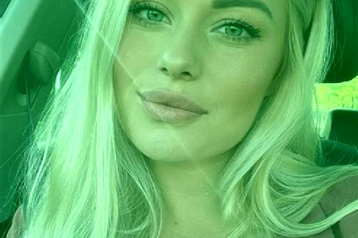 Sadie, 34, a blonde hazel-eyed slavic companion based in Staphorst. Offering GFE, Couples, Erotic Massage, Overnight, Roleplay. Available for incall and outc...