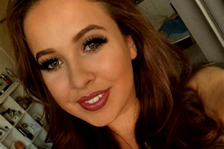 Sadie, 34, a red brown-eyed latina companion based in Chwele. Offering Striptease, Girlfriend Experience, Fetish, Erotic Massage. Available for incall and ou...