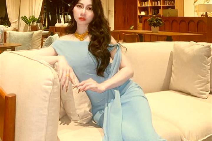 Sadie, 34 — Escort in Liye, China