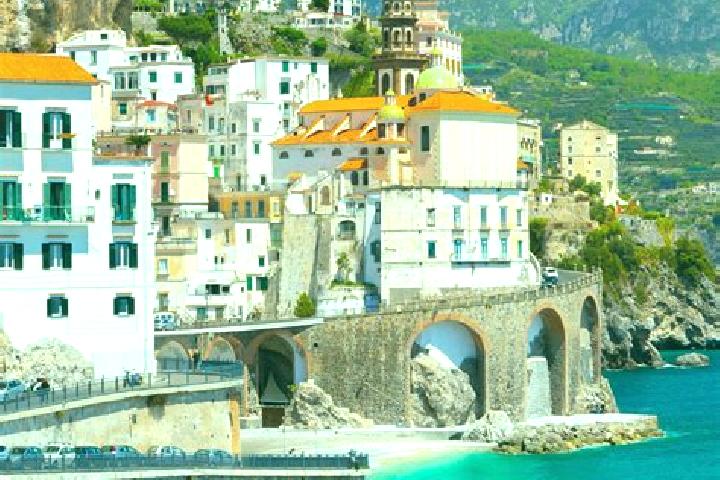 Sadie, 34 — Escort in Losine, Italy