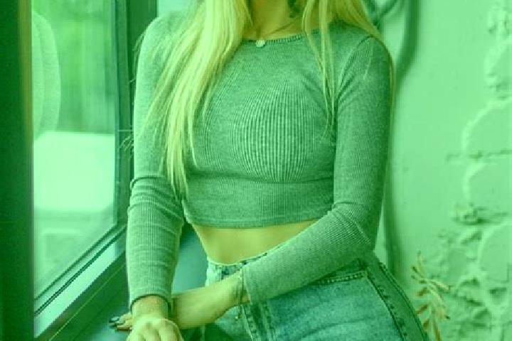 Sadie, 34 — Escort in Orikhovytsia, Ukraine