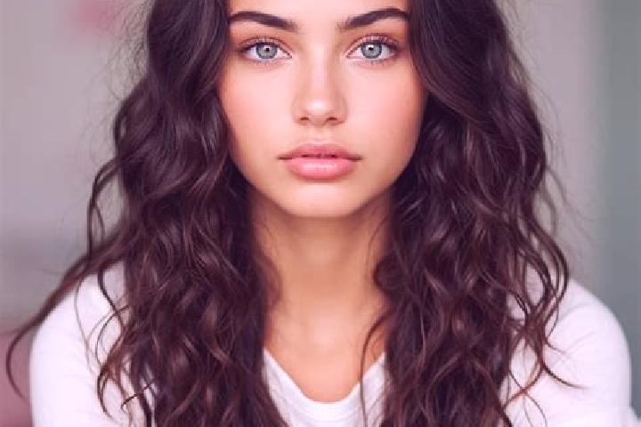 Sadie, 35, a auburn amber-eyed mediterranean companion based in Sedona. Offering Striptease, BDSM, A-Level, Duos. Available for incall and outcall, day and e...