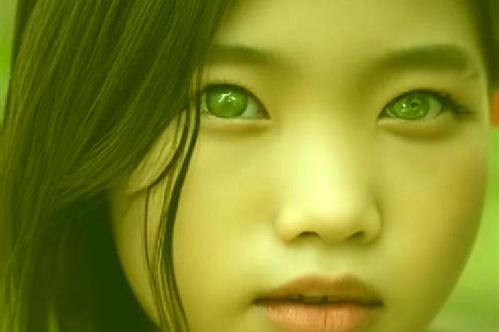 Sadie, 35, a black green-eyed asian companion based in Novaya Huta. Offering Duos, Tantra, CIM. Available for incall and outcall, day and evening dates.