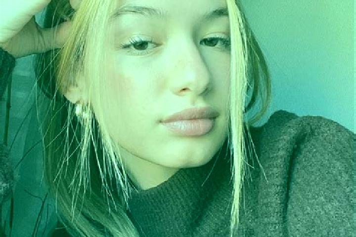 Sadie, 35, a blonde brown-eyed caucasian companion based in Cherkaske. Offering Erotic Massage, Deep French Kissing, 69, Roleplay. Available for incall and o...