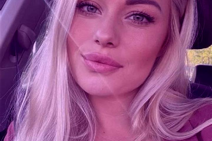 Sadie, 35, a blonde hazel-eyed indian companion based in Muddebihal. Offering Dinner Date, Overnight. Available for incall and outcall, day and evening dates.
