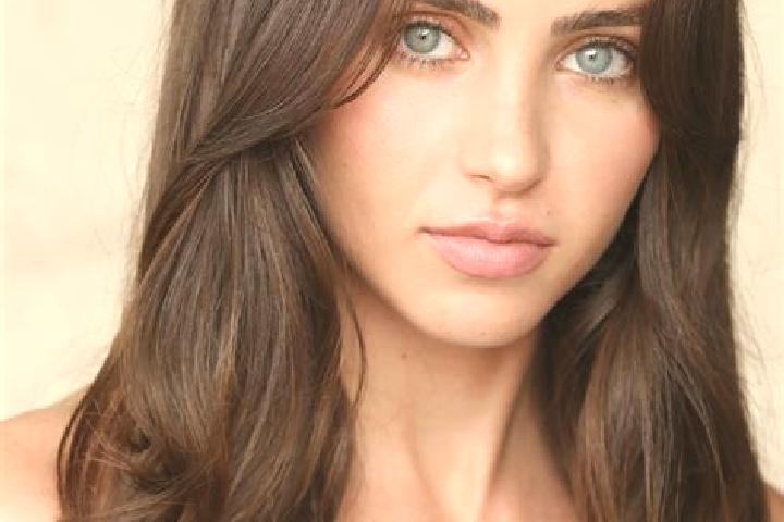 Sadie, 35, a brunette blue-eyed indian companion based in Moggio di Sotto. Offering Fetish, Domination, Erotic Massage. Available for incall and outcall, day...