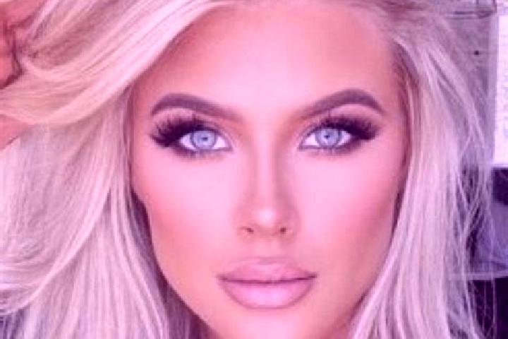Sadie, 35, a platinum blonde hazel-eyed ebony companion based in Bacem. Offering Duos, Deep French Kissing, Erotic Massage. Available for incall and outcall,...