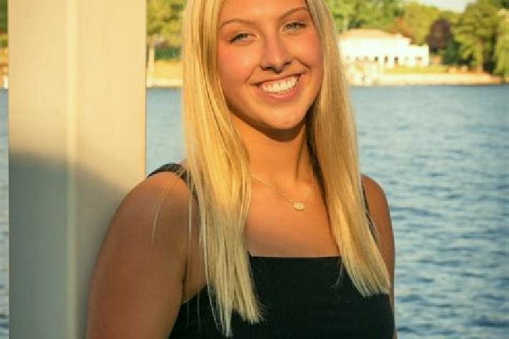 Sadie, 35 — Escort in Berea, United States