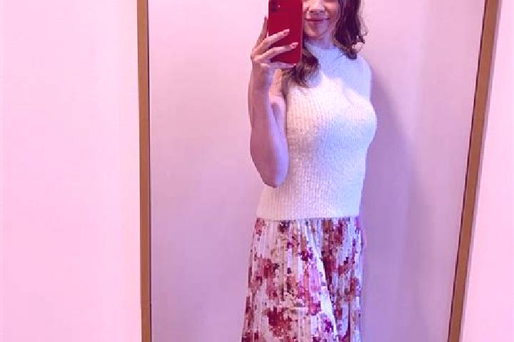 Sadie, 35 — Escort in Crissey, France